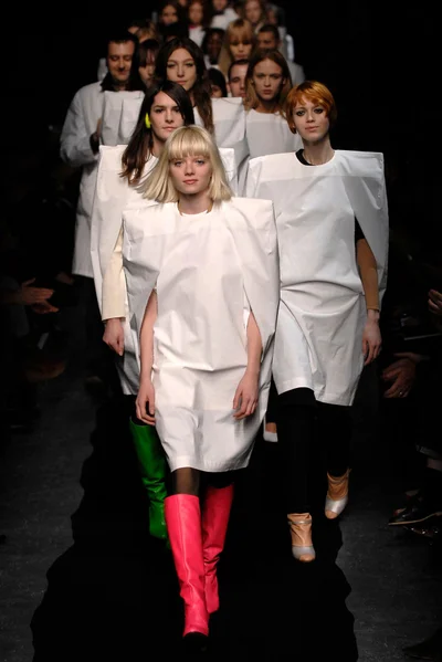 Look 37